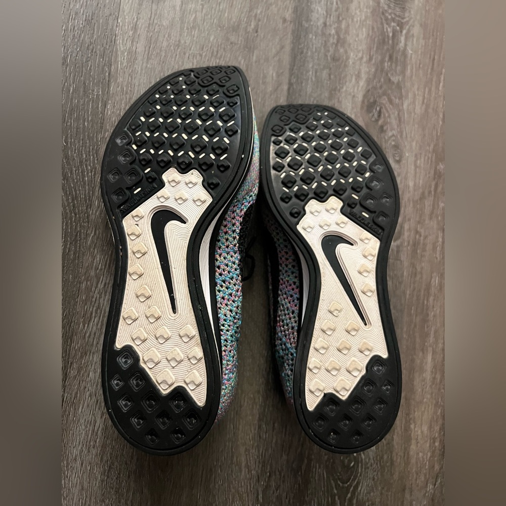 Men’s Nike Multi-Color Flyknit Racers - Picture 5 of 5